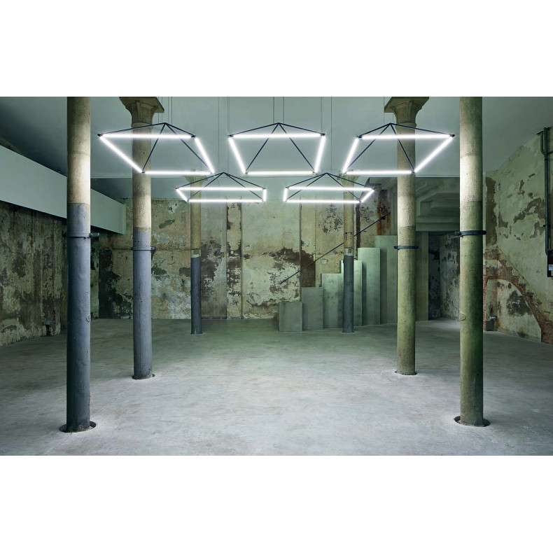BAIGNOIRES SUSPENDUES 1200MM LED 53,5...