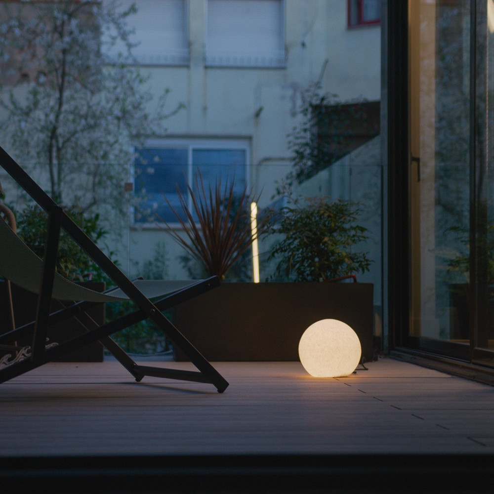 Moon Outdoor Chillout Lamp 2