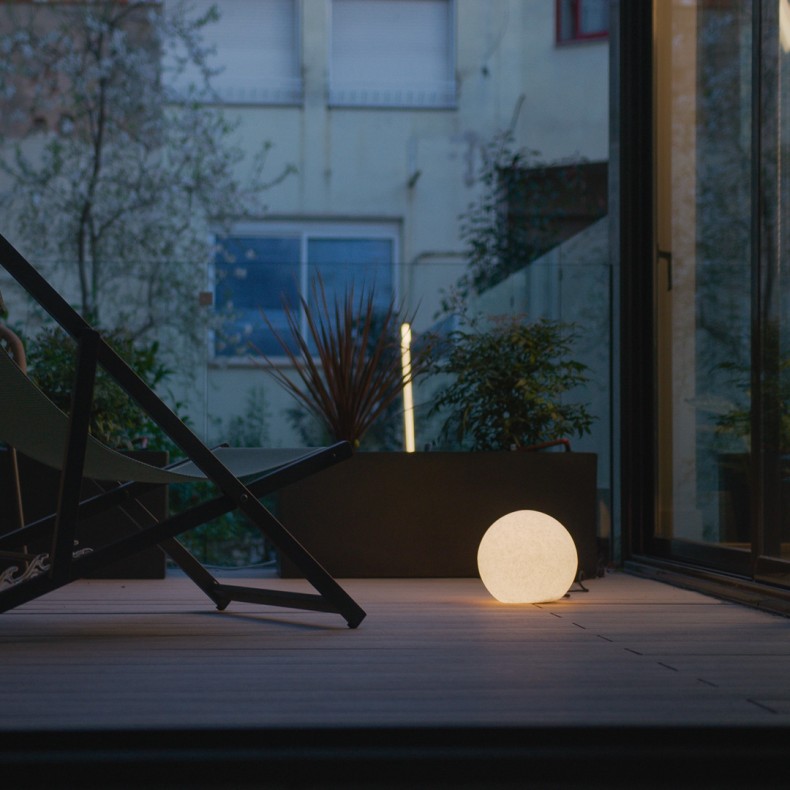 Moon Outdoor Chillout Lamp