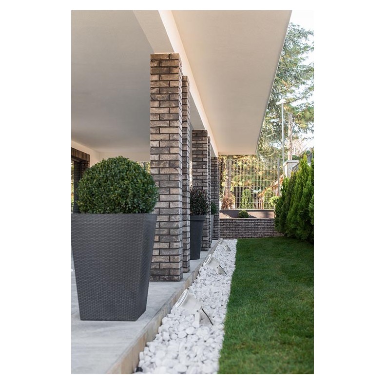 Proyector de jardín Post