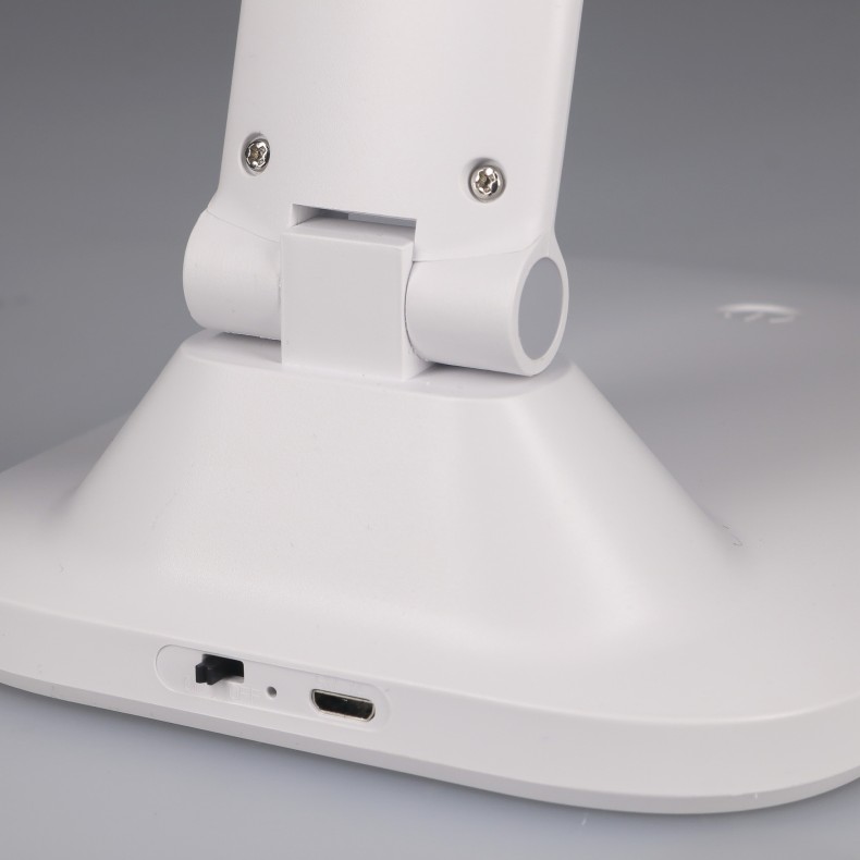 Tap Desk Lamp