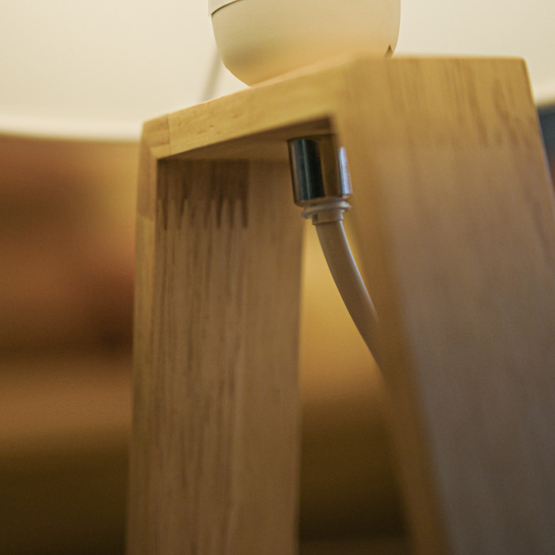 Lámpara de Mesa de Madera y Textil Nuts