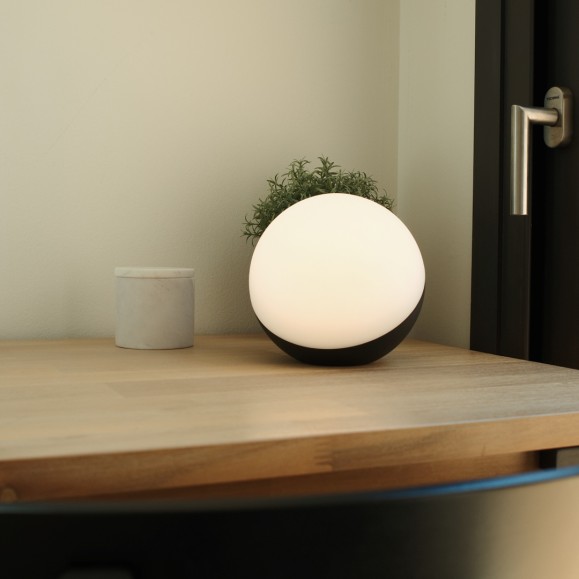 Lámpara portátil y recargable Sphere