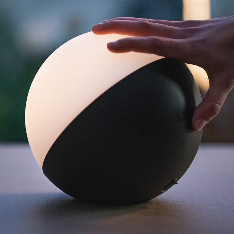 Lámpara portátil y recargable Sphere