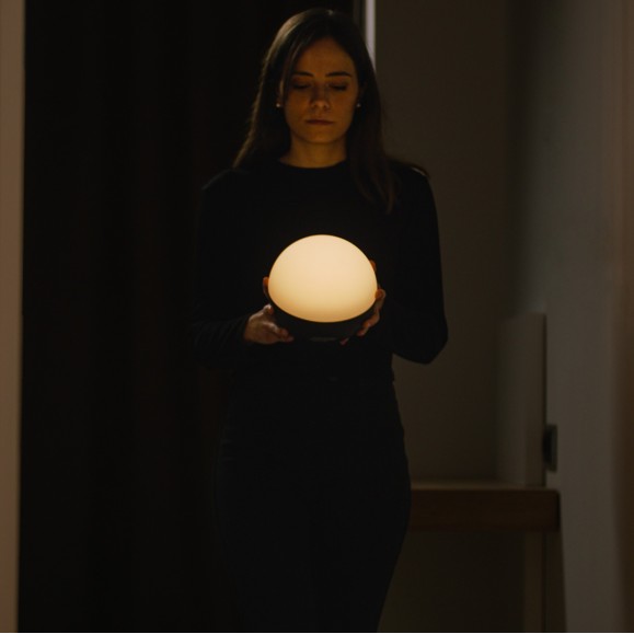 Lámpara portátil y recargable Sphere