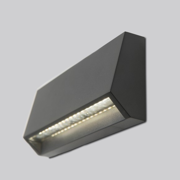 Grove LED Outdoor Wall Lamp