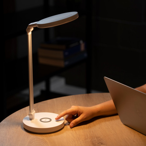 Luz de lectura recargable con cargador Wireless Coop