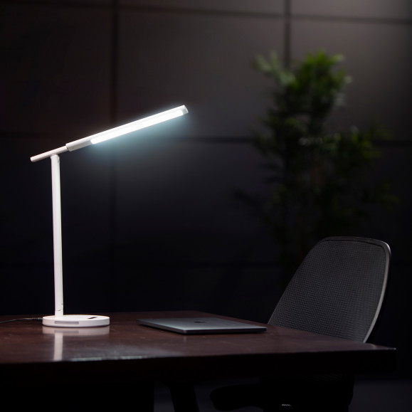 Luz de lectura con cargador Wireless Avance