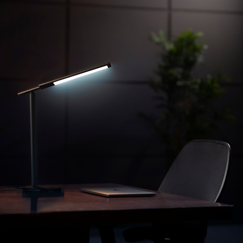 Luz de lectura con cargador Wireless...