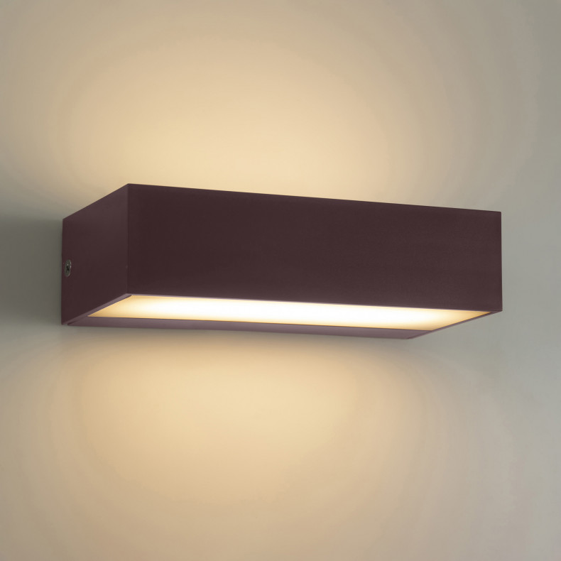 Ara Small Outdoor Wall Lamp