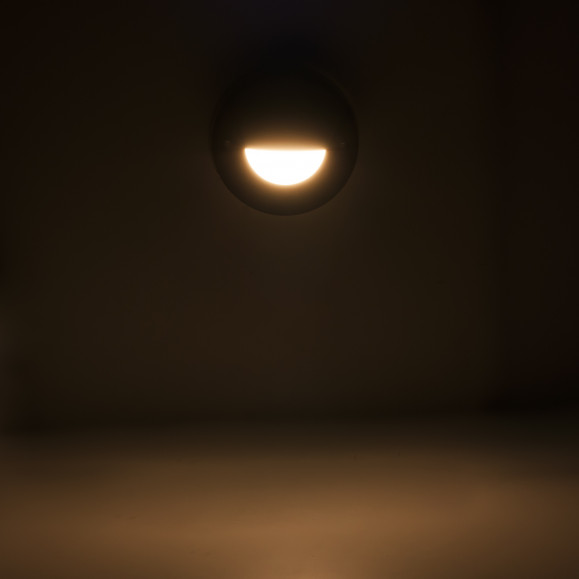Applique murale d'extérieur Mita avec lumière LED en blanc chaud 3000K en noir