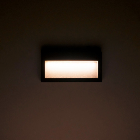 Medi empotrable de pared exterior rectangular con luz led blanco cálido 3000K en color gris urbano