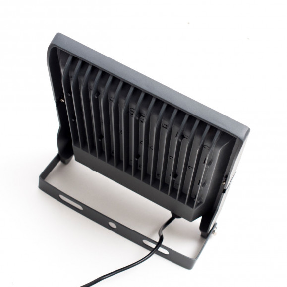 PROJECTEUR LED IP65 BRILLANT 60 BLANC FROID - 6500K GRIS URBAIN